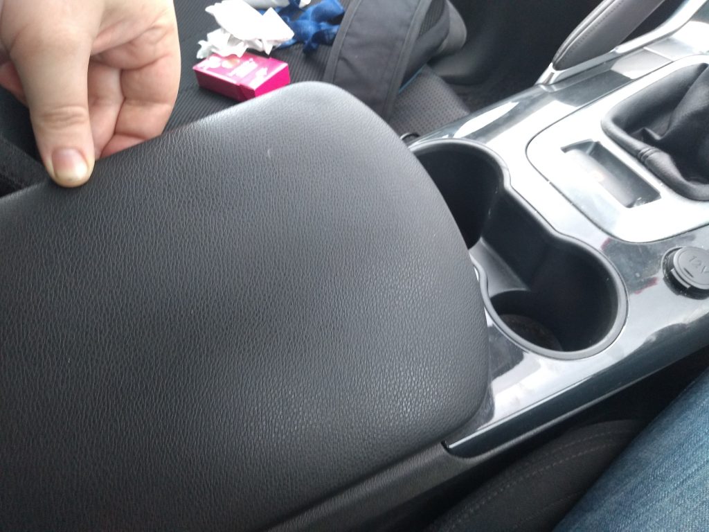 The Peugeot 3008: A bloody awful car 2 The centre console of the Peugeot 3008 has a storage bin, which is problematic if you're in the UK.
